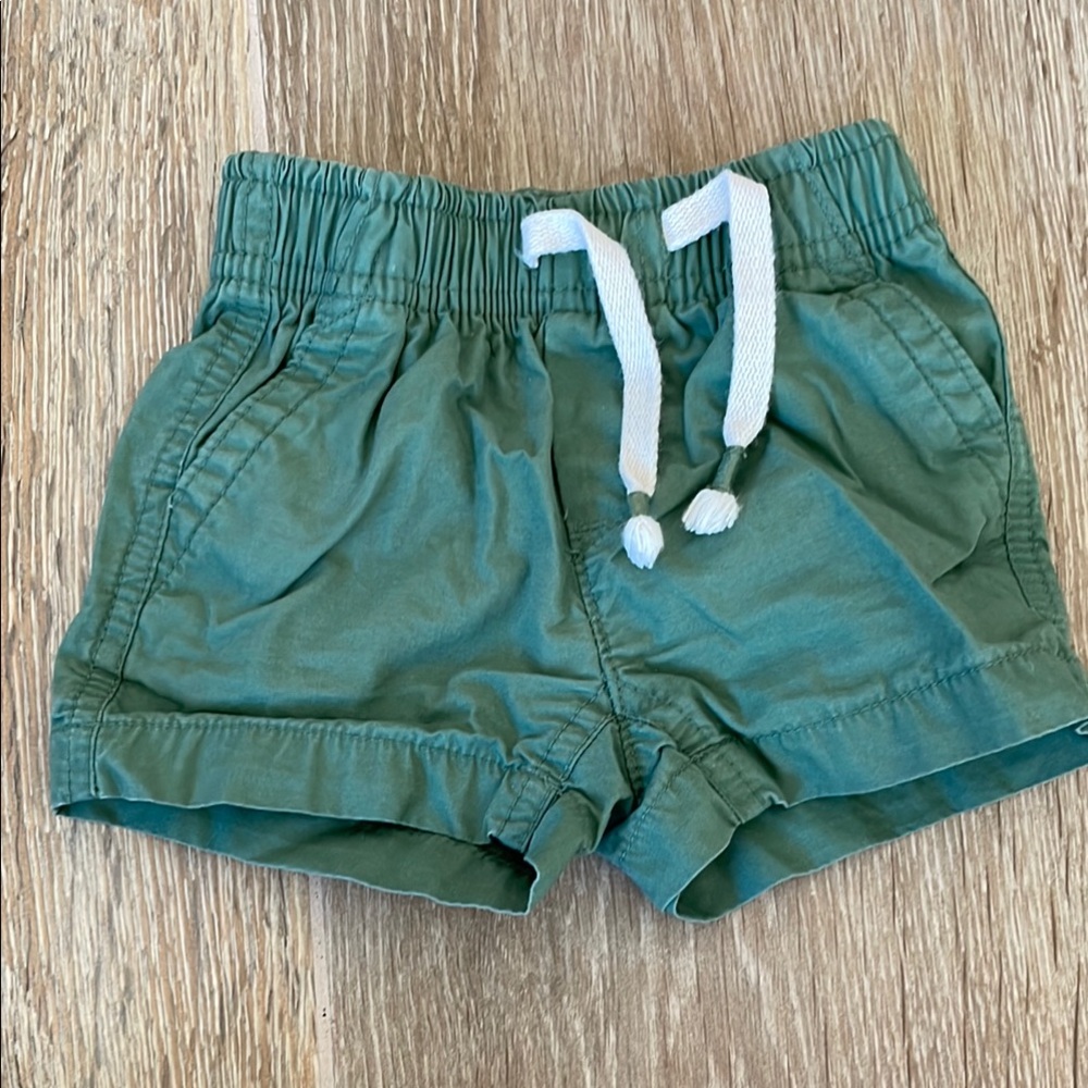 Baby Gap Green Shorts 3-6M